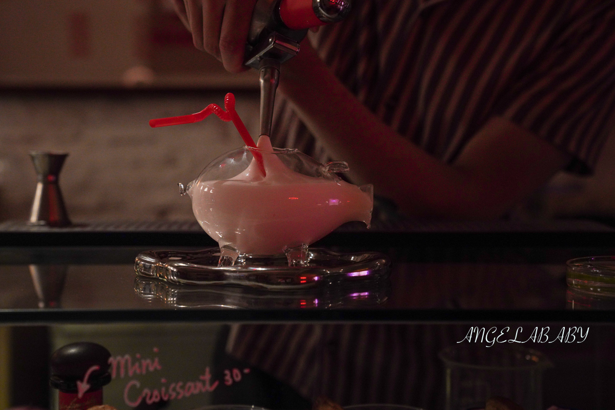 六張犁站深夜甜點酒吧『Café Paradis』菜單、台北不限時咖啡、台北首家粉紅酒吧 @梅格(Angelababy)享樂日記