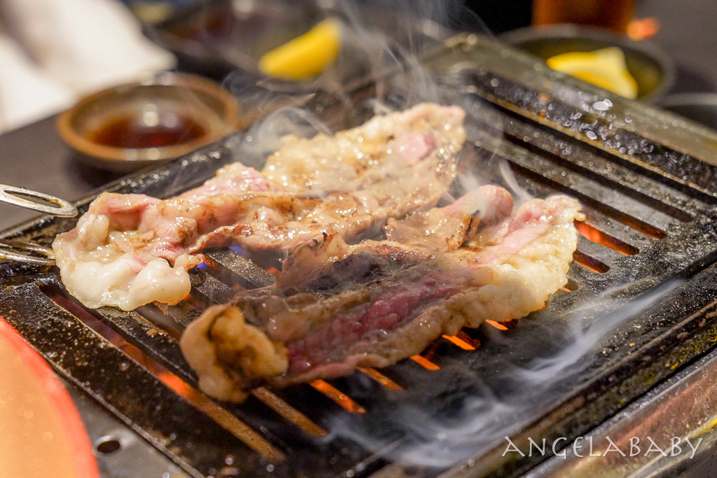 難波最強燒肉吃到飽『Yakiniku Lab』黑毛和牛吃到飽、厚切牛舌、海膽、海鮮扇貝超過130種吃到飽 @梅格(Angelababy)享樂日記
