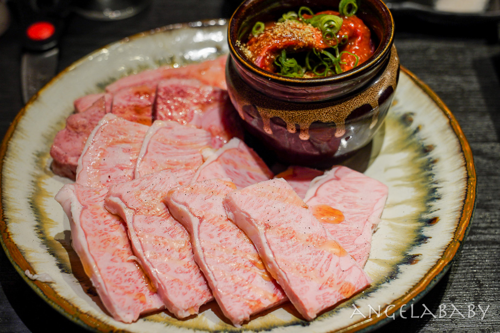 難波最強燒肉吃到飽『Yakiniku Lab』黑毛和牛吃到飽、厚切牛舌、海膽、海鮮扇貝超過130種吃到飽 @梅格(Angelababy)享樂日記