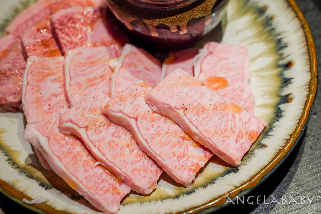 難波最強燒肉吃到飽『Yakiniku Lab』黑毛和牛吃到飽、厚切牛舌、海膽、海鮮扇貝超過130種吃到飽 @梅格(Angelababy)享樂日記