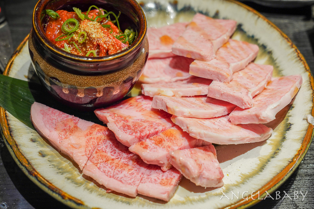 難波最強燒肉吃到飽『Yakiniku Lab』黑毛和牛吃到飽、厚切牛舌、海膽、海鮮扇貝超過130種吃到飽 @梅格(Angelababy)享樂日記