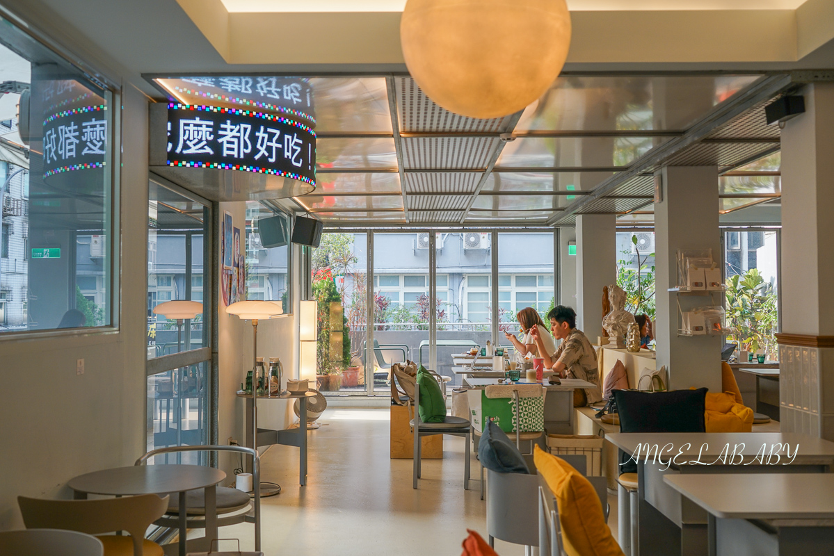 忠孝敦化站咖啡『Cafejiasong咖央』東區早午餐、韓國咖啡、插座不限時咖啡 @梅格(Angelababy)享樂日記