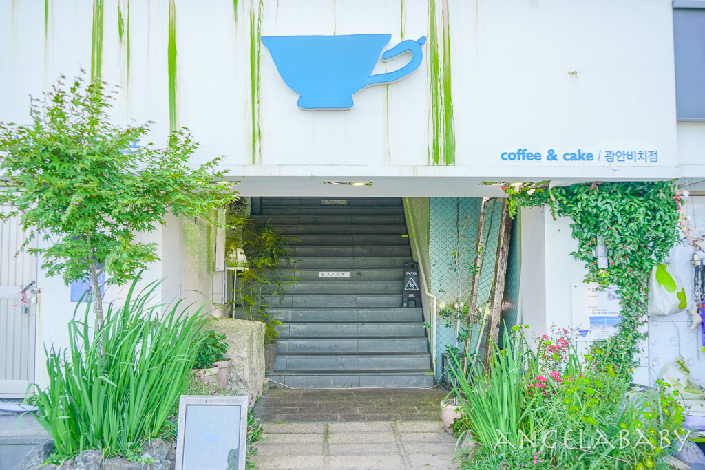 釜山廣安大橋絕美海景咖啡『Cafe Haute』 카페오뜨 광안비치점 希臘純白獨棟咖啡 @梅格(Angelababy)享樂日記