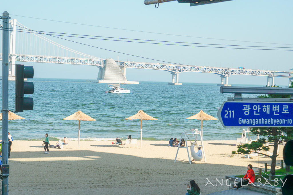 釜山廣安大橋絕美海景咖啡『Cafe Haute』 카페오뜨 광안비치점 希臘純白獨棟咖啡 @梅格(Angelababy)享樂日記