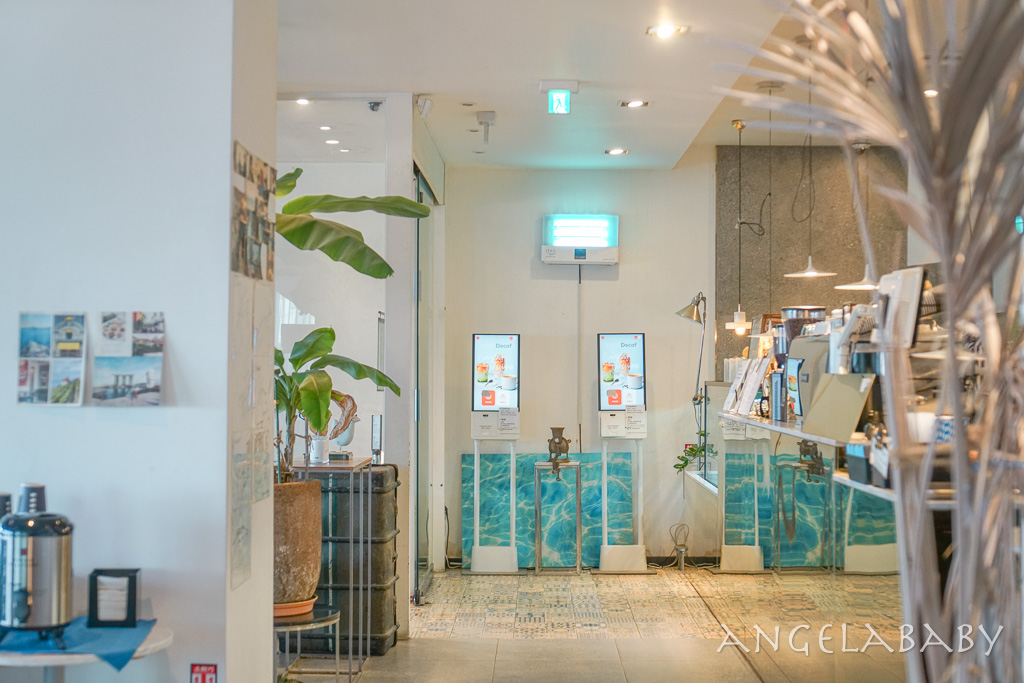 釜山廣安大橋絕美海景咖啡『Cafe Haute』 카페오뜨 광안비치점 希臘純白獨棟咖啡 @梅格(Angelababy)享樂日記