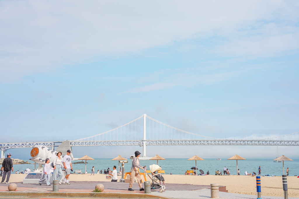 廣安大橋景觀咖啡『workingholiday busan』廣安站海景咖啡廳워킹홀리데이 @梅格(Angelababy)享樂日記