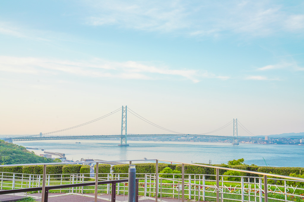 淡路高速公路服務區『星巴克淡路SA下行線』有明石海峽大橋，摩天輪及戀人聖地景點的高速公路服務區 @梅格(Angelababy)享樂日記