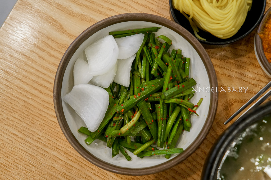 釜山西面美食｜24小時豬肉湯飯『松亭三代豬肉湯飯송정3대국밥』豬肉湯飯一條街 @梅格(Angelababy)享樂日記