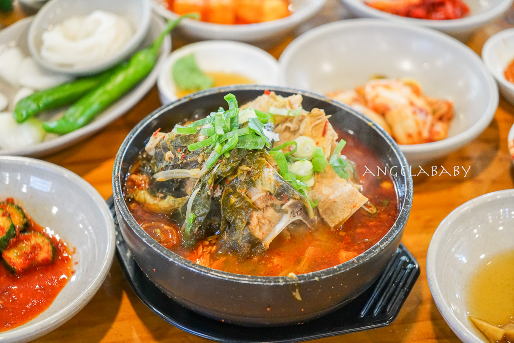 釜山必吃馬鈴薯排骨湯『최뼈다구집밥정식』菜單、沙上站美食、金浦機場美食 @梅格(Angelababy)享樂日記