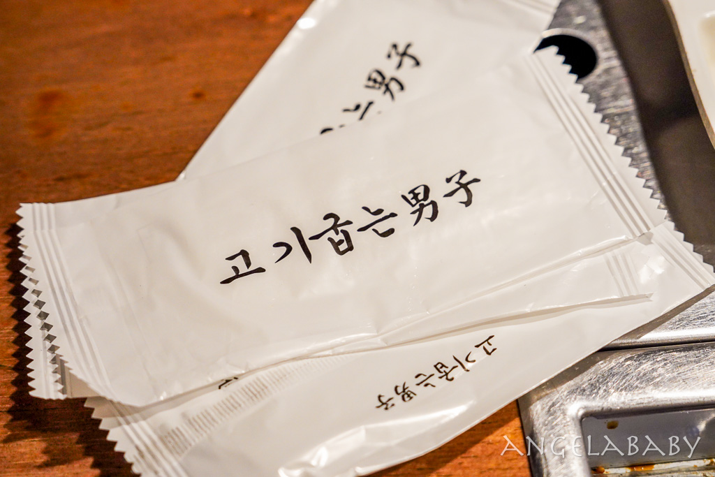 釜山西面烤肉推薦『烤肉的男子(고기굽는남자) 』菜單、免動手好吃烤肉推薦 @梅格(Angelababy)享樂日記