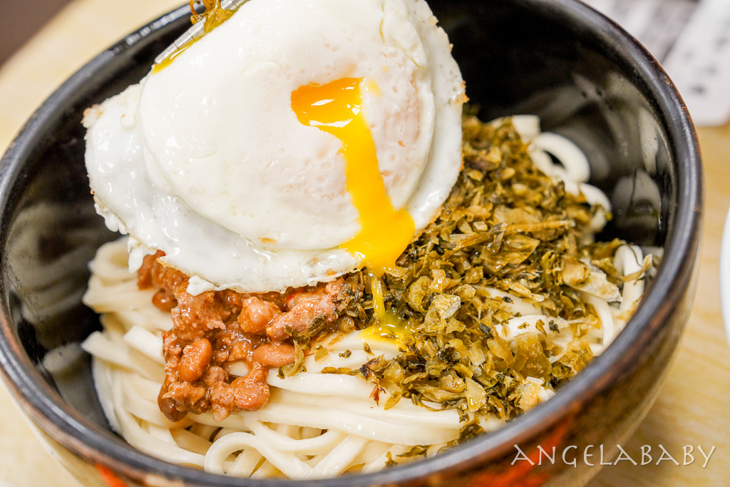西門美食『萍姐萬國酸菜麵』飄香60年的古早味麵食 @梅格(Angelababy)享樂日記