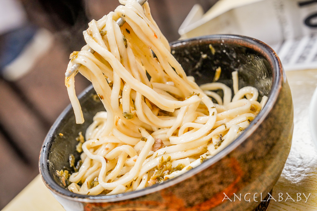 西門美食『萍姐萬國酸菜麵』飄香60年的古早味麵食 @梅格(Angelababy)享樂日記