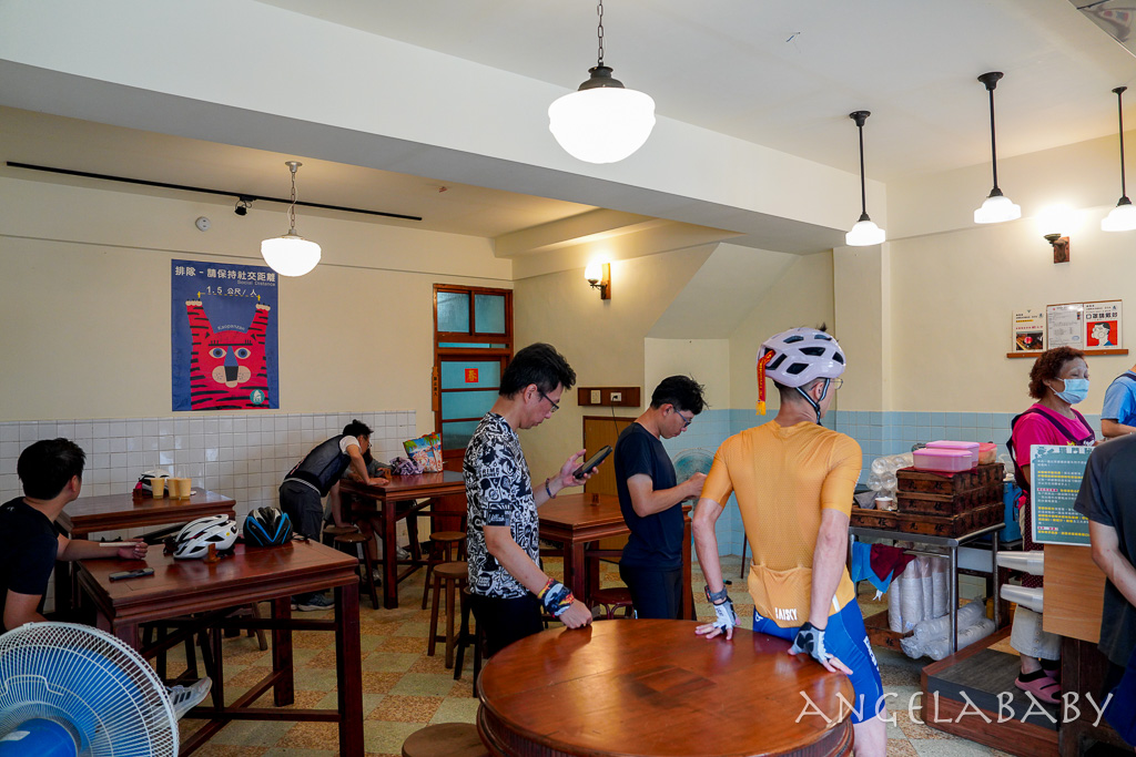 桃園復興鄉必喝水蜜桃冰沙『角板山水蜜桃冰沙創始店』一週只開兩天，喝得到新鮮水蜜桃果肉 @梅格(Angelababy)享樂日記