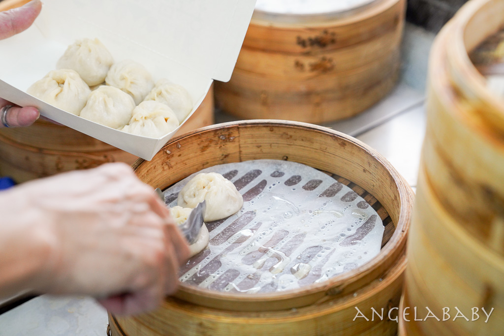 中山國中站美食『發哥筍湯包』卡車筍湯包搬家了！爆漿湯包一顆11元 @梅格(Angelababy)享樂日記