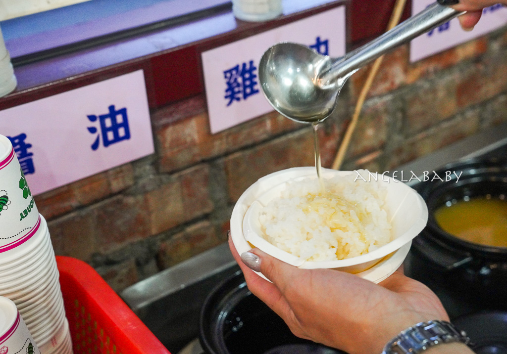 礁溪美食『天下第一窯烤雞』龍眼木燒製的脆皮烤雞、豬油飯雞油飯吃到飽、礁溪烤雞推薦 @梅格(Angelababy)享樂日記