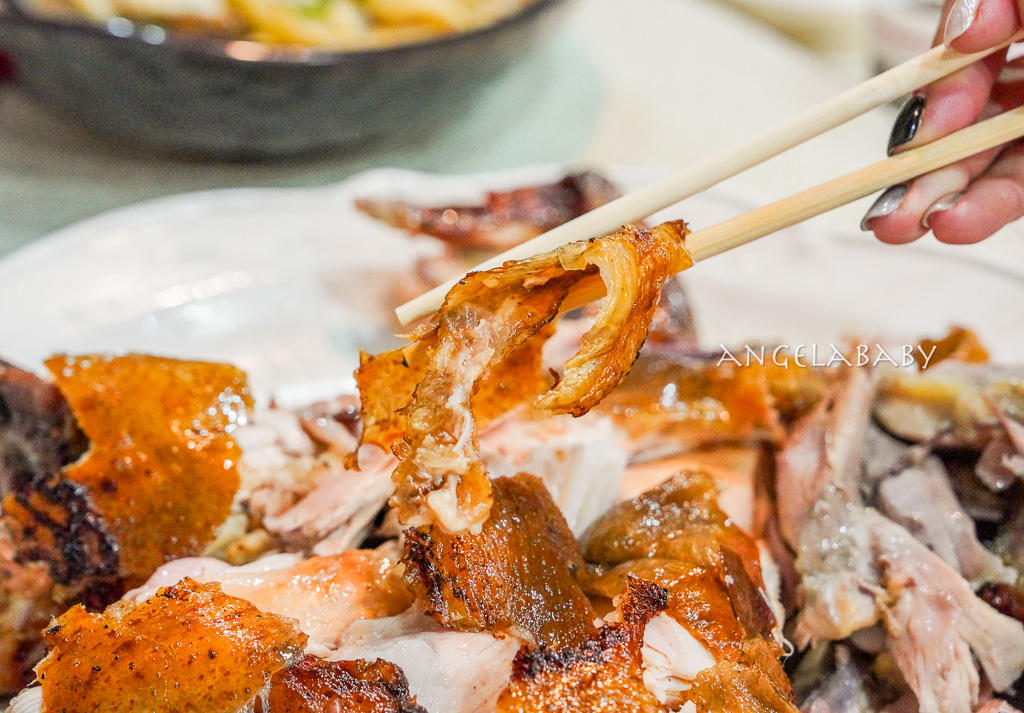 礁溪美食『天下第一窯烤雞』龍眼木燒製的脆皮烤雞、豬油飯雞油飯吃到飽、礁溪烤雞推薦 @梅格(Angelababy)享樂日記