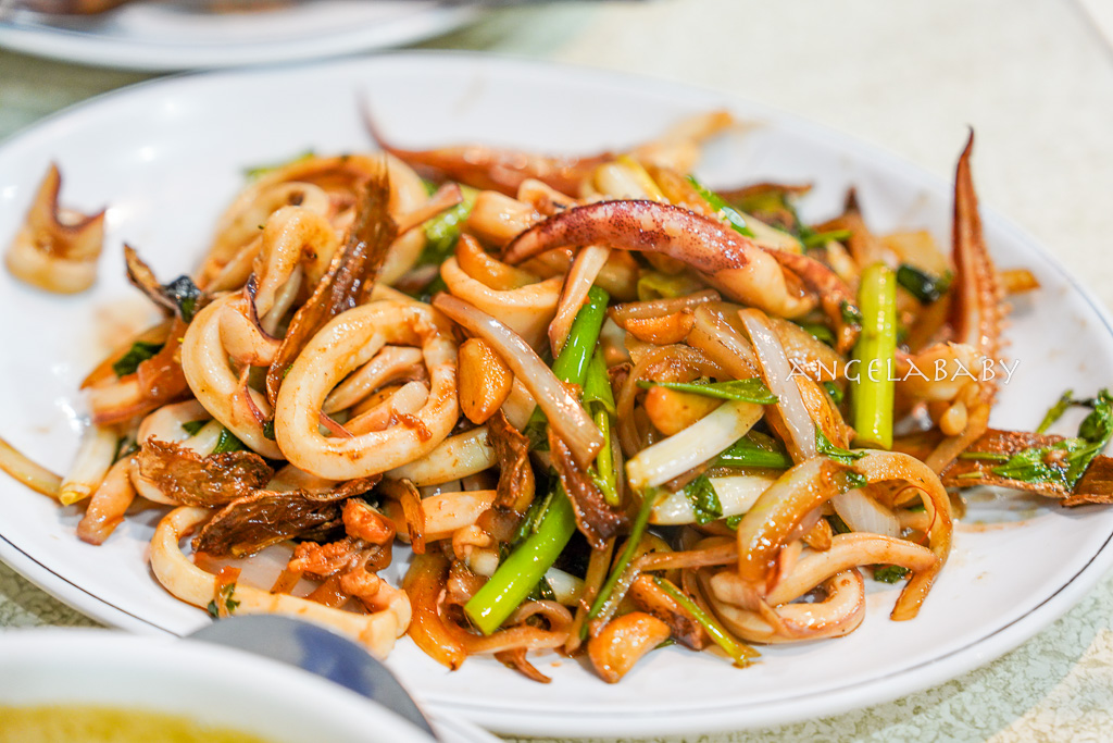 礁溪美食『天下第一窯烤雞』龍眼木燒製的脆皮烤雞、豬油飯雞油飯吃到飽、礁溪烤雞推薦 @梅格(Angelababy)享樂日記