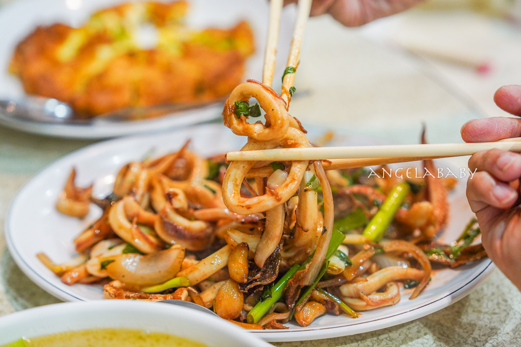 礁溪美食『天下第一窯烤雞』龍眼木燒製的脆皮烤雞、豬油飯雞油飯吃到飽、礁溪烤雞推薦 @梅格(Angelababy)享樂日記