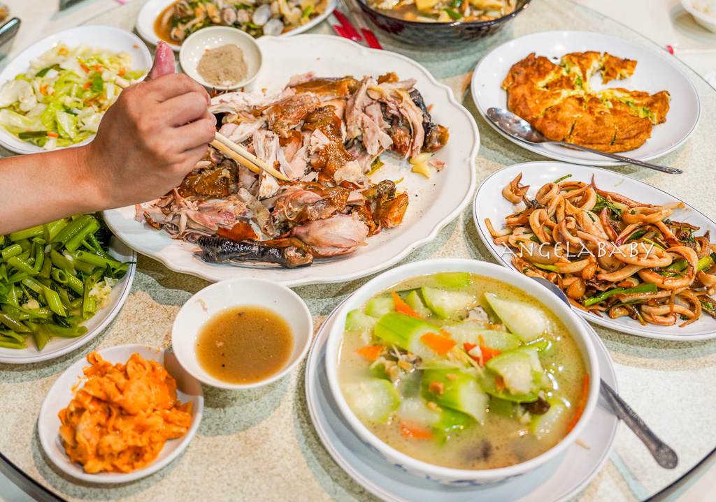 礁溪美食『天下第一窯烤雞』龍眼木燒製的脆皮烤雞、豬油飯雞油飯吃到飽、礁溪烤雞推薦 @梅格(Angelababy)享樂日記
