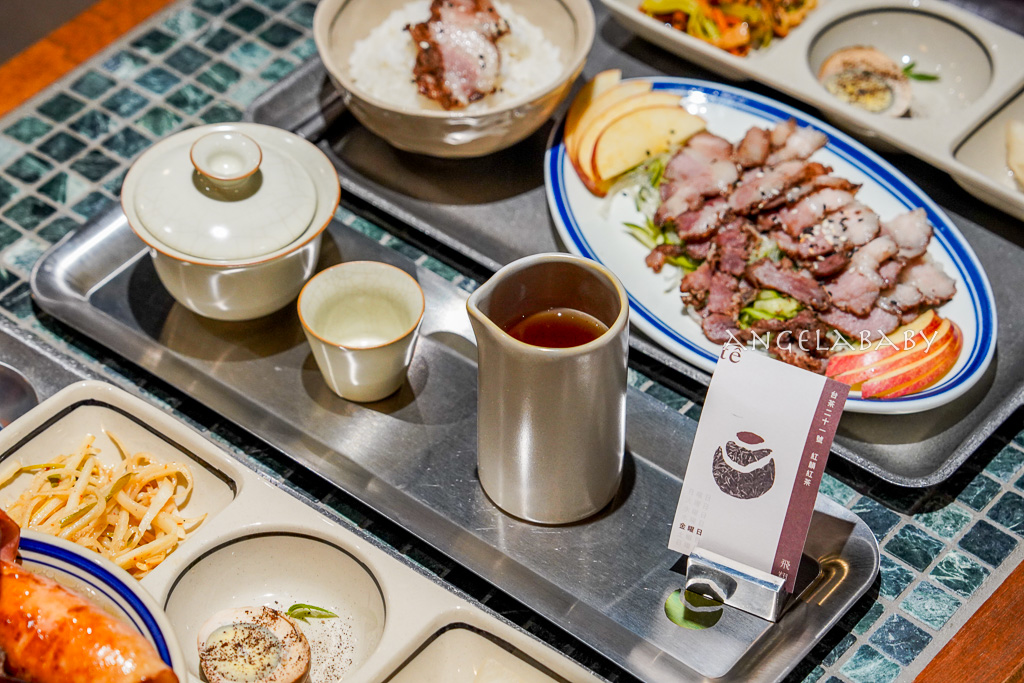 日月潭新開幕『日日TÊ茶室』復古時髦咖啡廳、預約制定食推薦、深夜酒吧 @梅格(Angelababy)享樂日記