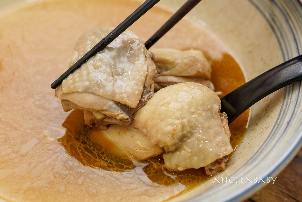 中秋烤肉禮盒『鬍鬚張』石板鹹豬肉、鮮蒜香腸都好吃、居家料理包囤貨冰箱、即時加熱超方便 @梅格(Angelababy)享樂日記