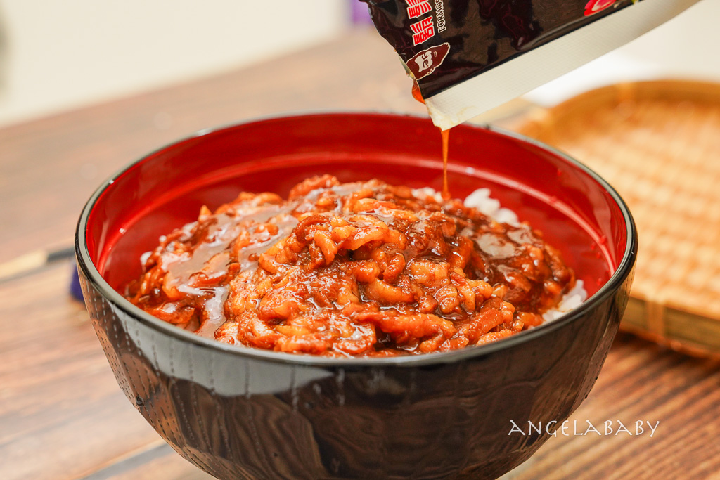 中秋烤肉禮盒『鬍鬚張』石板鹹豬肉、鮮蒜香腸都好吃、居家料理包囤貨冰箱、即時加熱超方便 @梅格(Angelababy)享樂日記