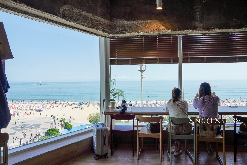 釜山新開幕海景咖啡『Working Holiday 海雲台店 』超強法式吐司、海雲台第一排咖啡 @梅格(Angelababy)享樂日記