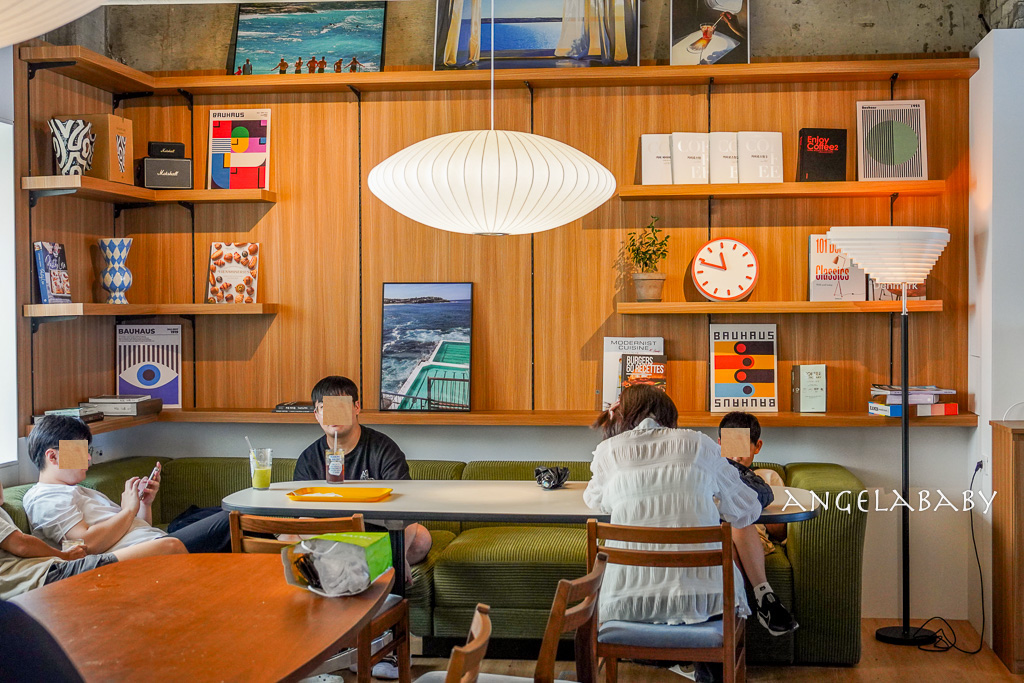 釜山新開幕海景咖啡『Working Holiday 海雲台店 』超強法式吐司、海雲台第一排咖啡 @梅格(Angelababy)享樂日記