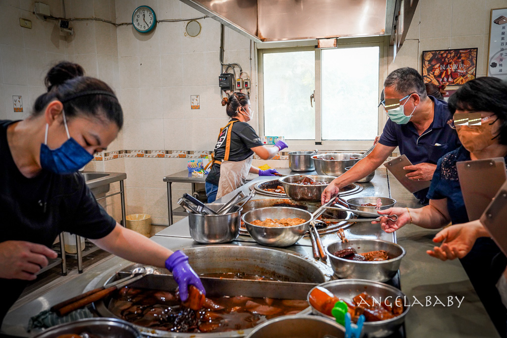 宜蘭礁溪排隊滷味『三民大飯店』菜單、免費停車場 @梅格(Angelababy)享樂日記