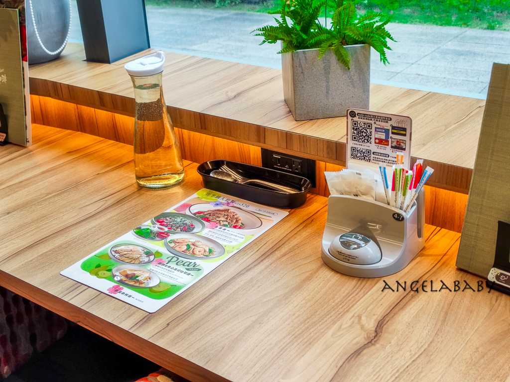 新莊森林系咖啡『武蔵野森珈琲Diner 新莊思源店』菜單、不限時插座咖啡廳 @梅格(Angelababy)享樂日記