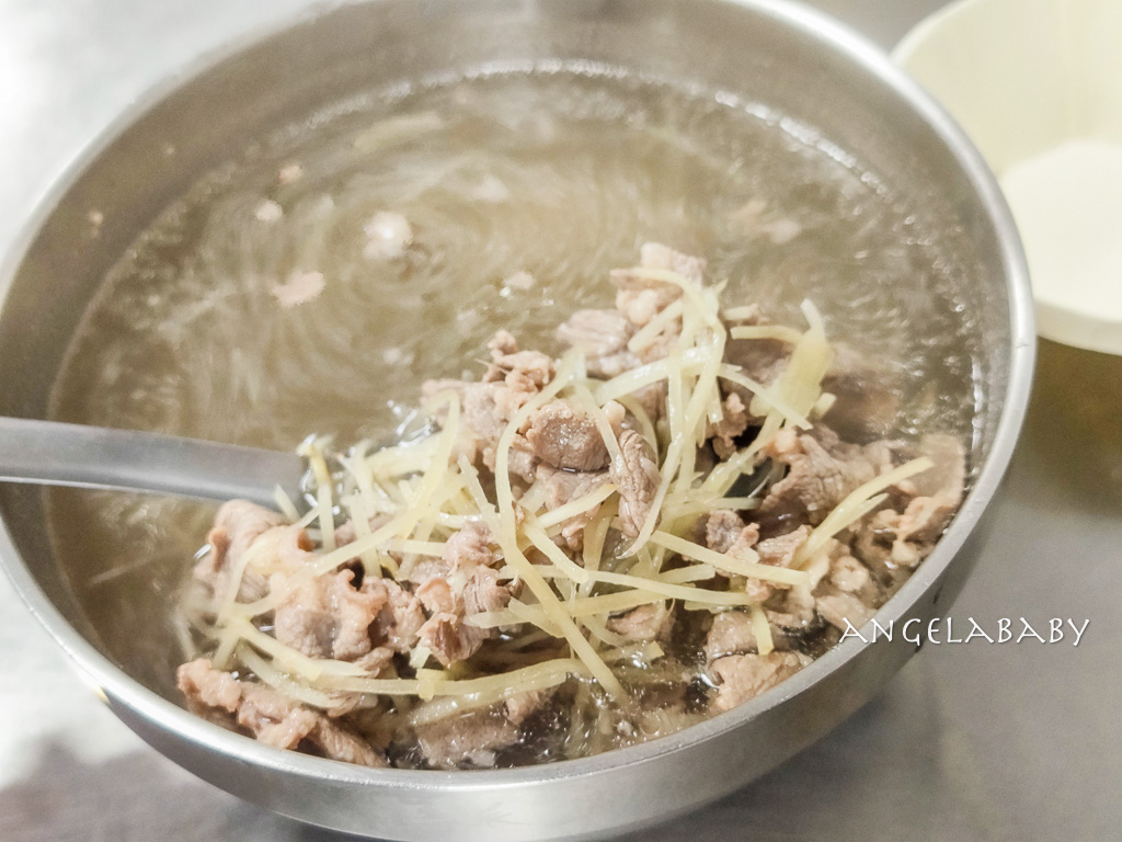 南機場美食『汪派沙茶羊肉』好吃羊肉炒麵、菜單 @梅格(Angelababy)享樂日記
