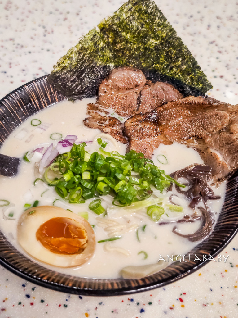 永樂市場大稻埕美食『赤羽拉面 ラーメン Ramen Akabane』百年古蹟裡的超濃豚骨拉麵、紅茶綠茶免費 @梅格(Angelababy)享樂日記