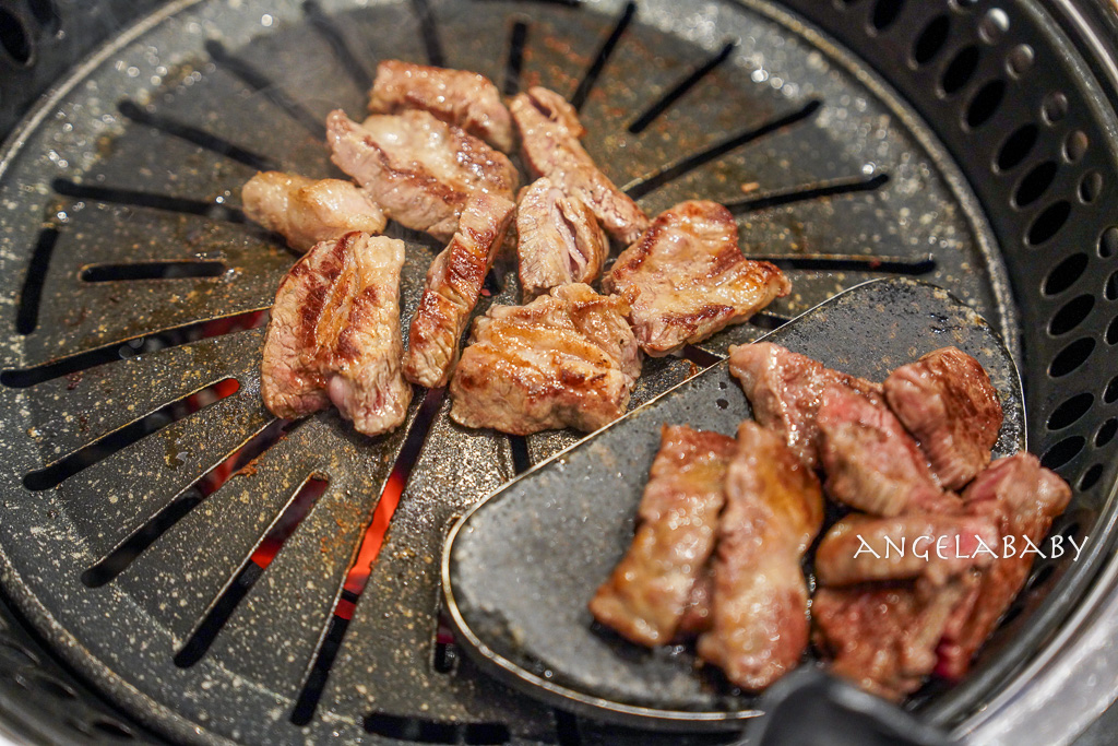 海雲臺美食『真味家烤韓排 갈비가맛있다』菜單、營業到早上6點的韓國烤肉、免動手烤肉推薦 @梅格(Angelababy)享樂日記 海雲臺美食『真味家烤韓排 갈비가맛있다』菜單、營業到早上6點的韓國烤肉、免動手烤肉推薦 @梅格(Angelababy)享樂日記