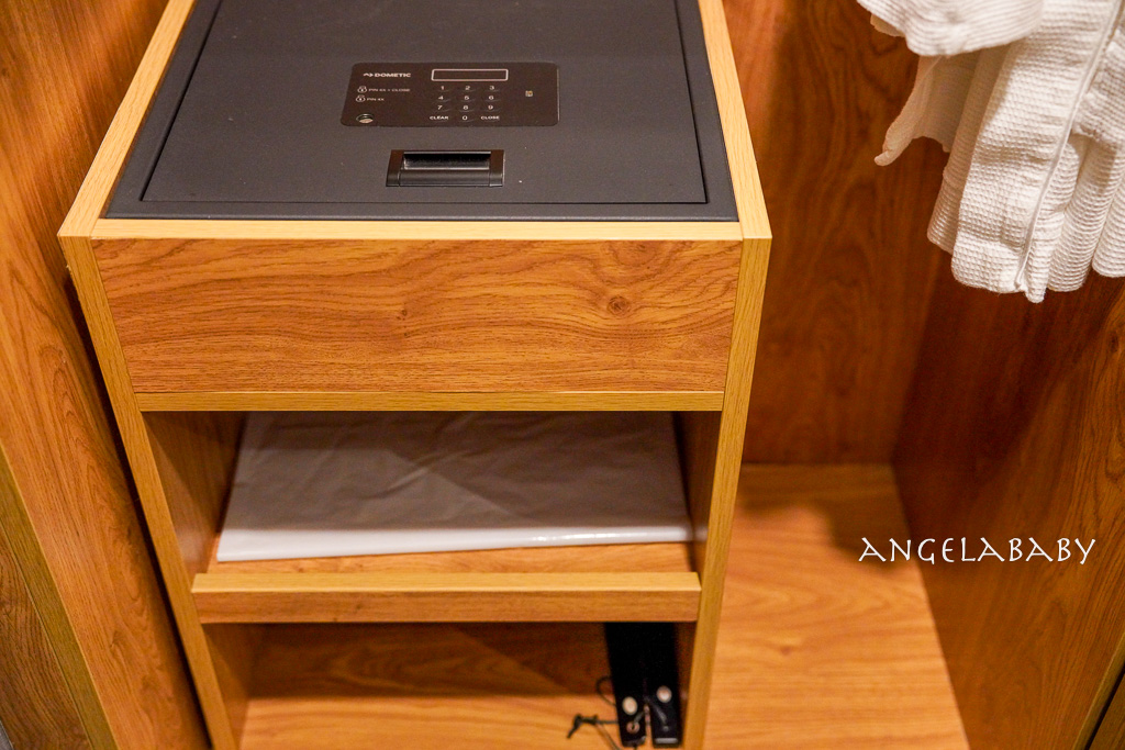 釜山超值住宿推薦『釜山阿德拉飯店 (Hotel Adela Busan)』影島區住宿、走路逛樂天百貨超市 @梅格(Angelababy)享樂日記 釜山超值住宿推薦『釜山阿德拉飯店 (Hotel Adela Busan)』影島區住宿、走路逛樂天百貨超市 @梅格(Angelababy)享樂日記