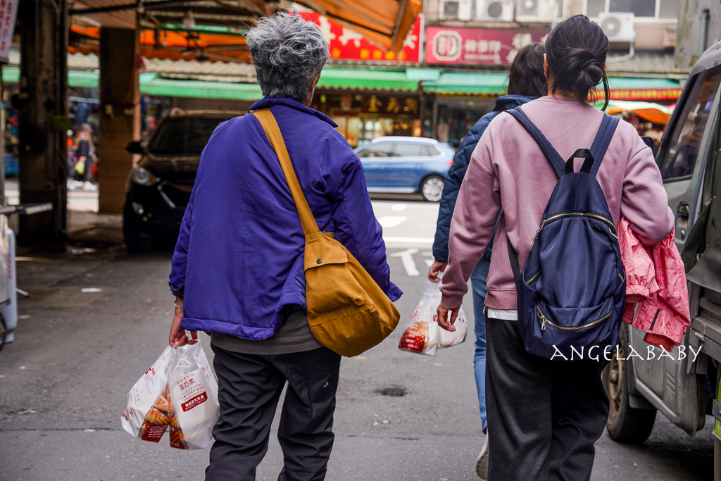 三峽金牛角推薦｜市場內飄香一甲子的『福美軒餅舖』金牛角創始店 @梅格(Angelababy)享樂日記