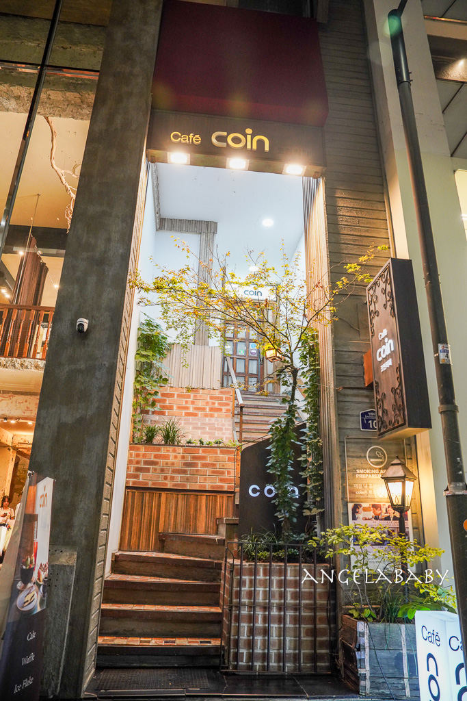 明洞復古歐風咖啡『Cafe Coin』開業三十年韓劇1994拍攝場景、Naver4.38分 @梅格(Angelababy)享樂日記