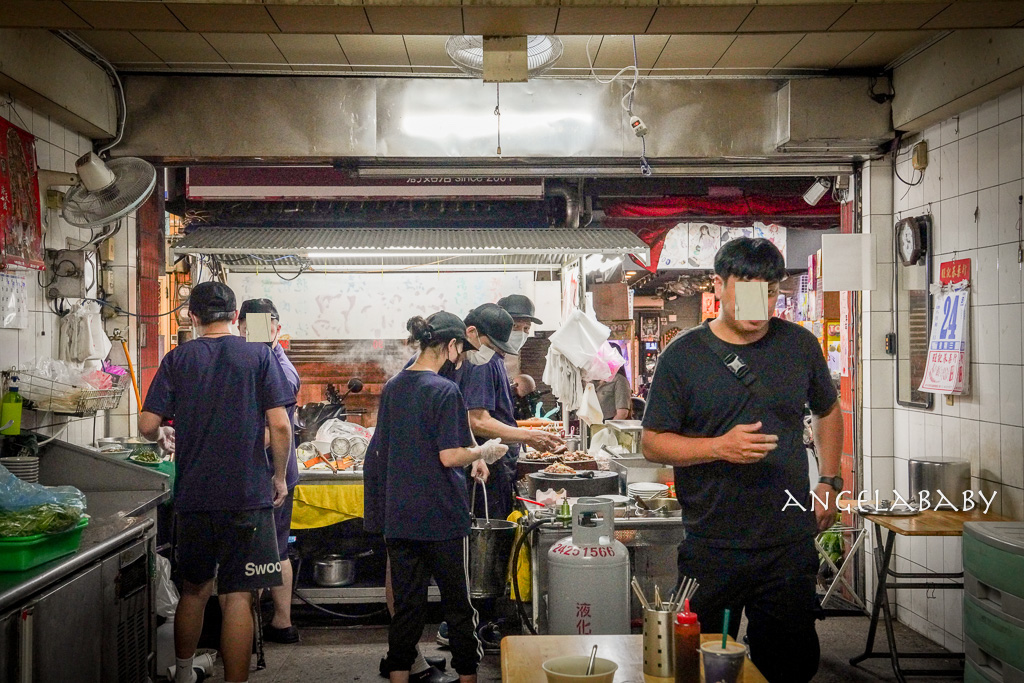 逢甲在地人氣美食『紅燒當歸鴨麵線』菜單、逢甲夜市隱藏版美食推薦 @梅格(Angelababy)享樂日記 逢甲在地人氣美食『紅燒當歸鴨麵線』菜單、逢甲夜市隱藏版美食推薦 @梅格(Angelababy)享樂日記