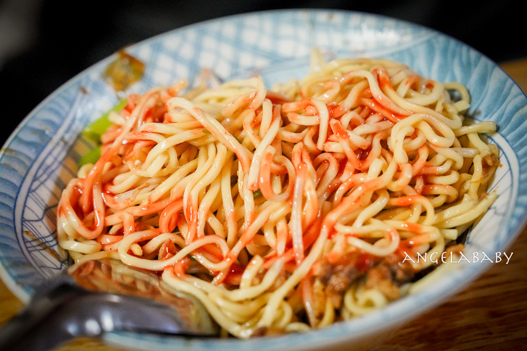 逢甲在地人氣美食『紅燒當歸鴨麵線』菜單、逢甲夜市隱藏版美食推薦 @梅格(Angelababy)享樂日記 逢甲在地人氣美食『紅燒當歸鴨麵線』菜單、逢甲夜市隱藏版美食推薦 @梅格(Angelababy)享樂日記