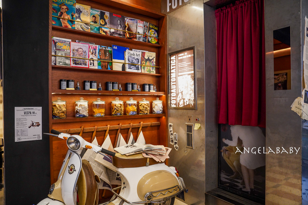 台中西區英國書報風咖啡『NEWSSTAND』超好吃開心果甜點 @梅格(Angelababy)享樂日記