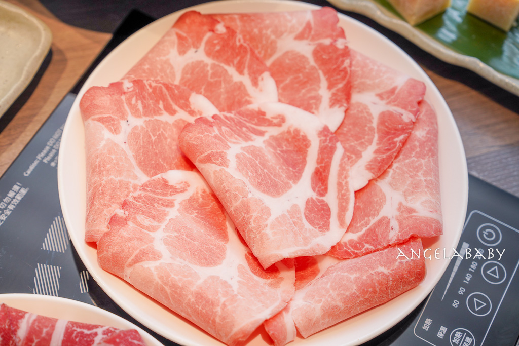 台北頂級花膠雞湯鍋『食令Shabu 大直店』喝湯派一定會愛上的黃金雞湯 @梅格(Angelababy)享樂日記