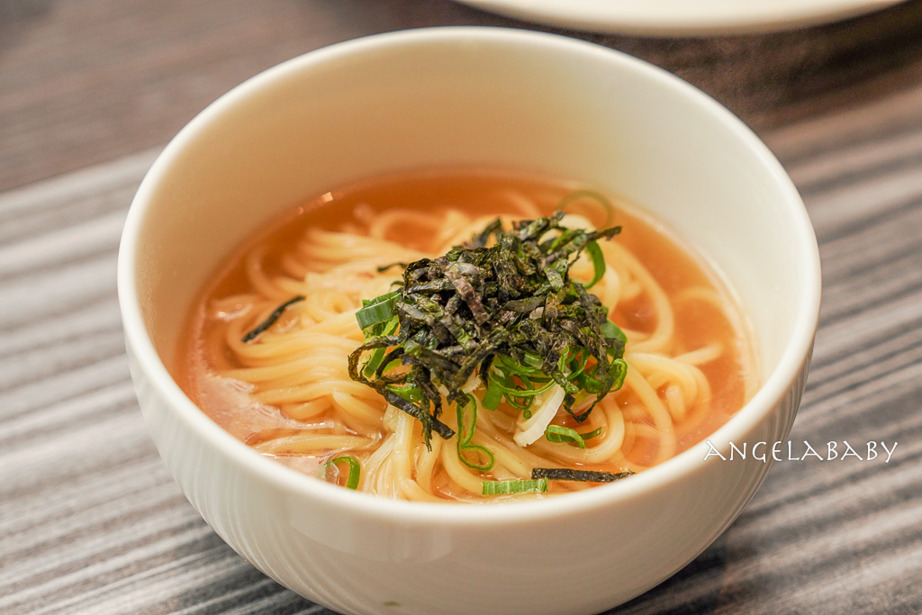 台北頂級花膠雞湯鍋『食令Shabu 大直店』喝湯派一定會愛上的黃金雞湯 @梅格(Angelababy)享樂日記