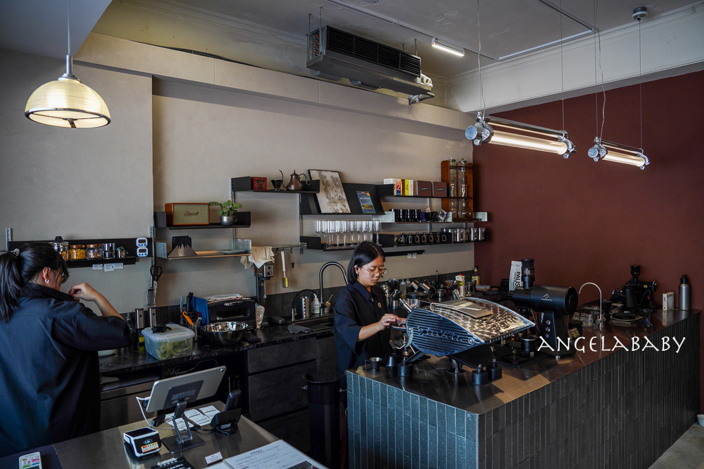 南港新開幕玻璃屋咖啡『PAUSE Coffee Roaster』菜單、線上訂位，好吃巴斯克蛋糕 @梅格(Angelababy)享樂日記