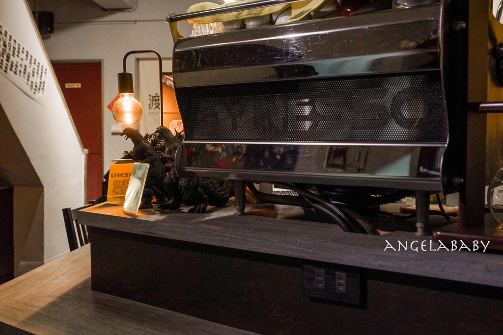 基隆老宅咖啡『渡邊珈琲製造所』西西里冰滴咖啡推薦 @梅格(Angelababy)享樂日記