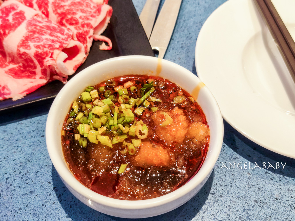 新莊火鍋『海底撈火鍋新莊宏匯店』訂位、新莊副都心站美食、新北麻辣鍋 @梅格(Angelababy)享樂日記 新莊火鍋『海底撈火鍋新莊宏匯店』訂位、新莊副都心站美食、新北麻辣鍋 @梅格(Angelababy)享樂日記
