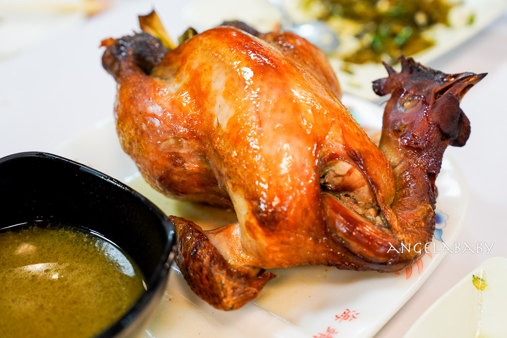 台東美食『海靖甕仔雞』超大金雞母在路口盈門的人氣甕仔雞 @梅格(Angelababy)享樂日記