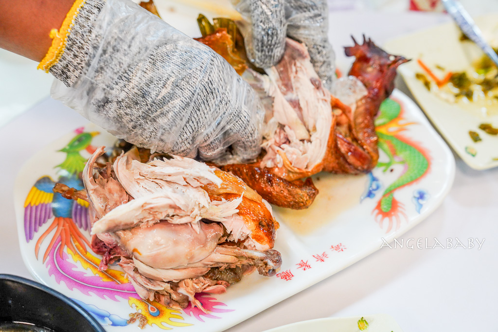 台東美食『海靖甕仔雞』超大金雞母在路口盈門的人氣甕仔雞 @梅格(Angelababy)享樂日記