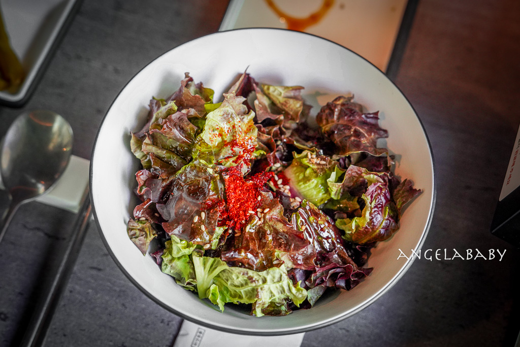 弘大頂級韓牛燒肉『牛肉Hwa弘益大學總店』嚴選『1++no9』韓牛，全程免動手、友善個人吃燒肉 @梅格(Angelababy)享樂日記