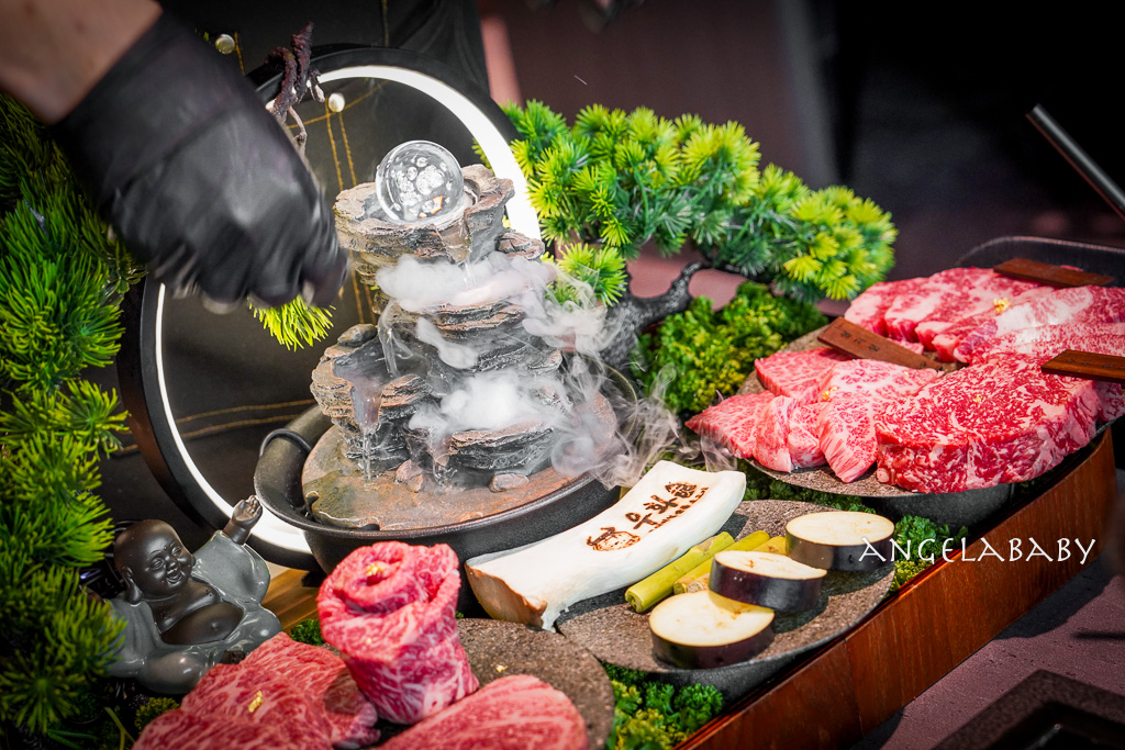 弘大頂級韓牛燒肉『牛肉Hwa弘益大學總店』嚴選『1++no9』韓牛，全程免動手、友善個人吃燒肉 @梅格(Angelababy)享樂日記