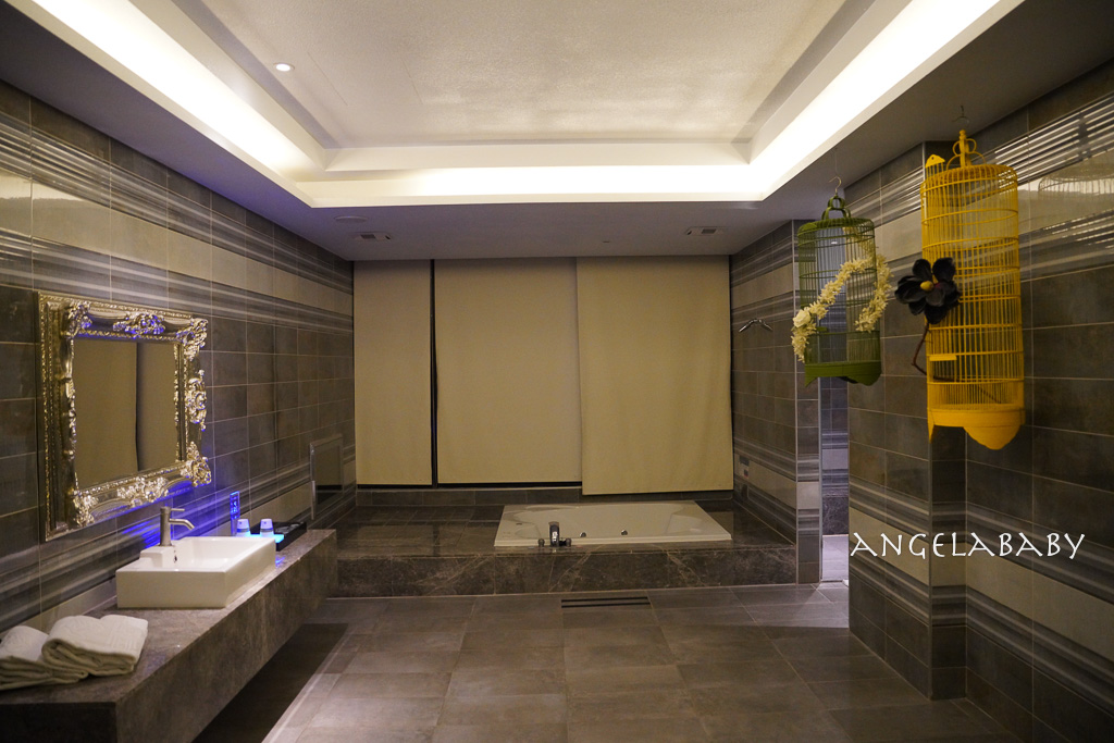 台中市住宿推薦【雲河概念旅館】主題ktv房、泳池房、健身房遊戲間還有免費早餐宵夜 @梅格(Angelababy)享樂日記 台中市住宿推薦【雲河概念旅館】主題ktv房、泳池房、健身房遊戲間還有免費早餐宵夜 @梅格(Angelababy)享樂日記