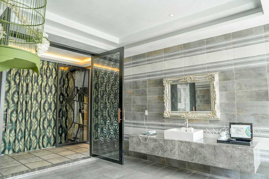 台中市住宿推薦【雲河概念旅館】主題ktv房、泳池房、健身房遊戲間還有免費早餐宵夜 @梅格(Angelababy)享樂日記